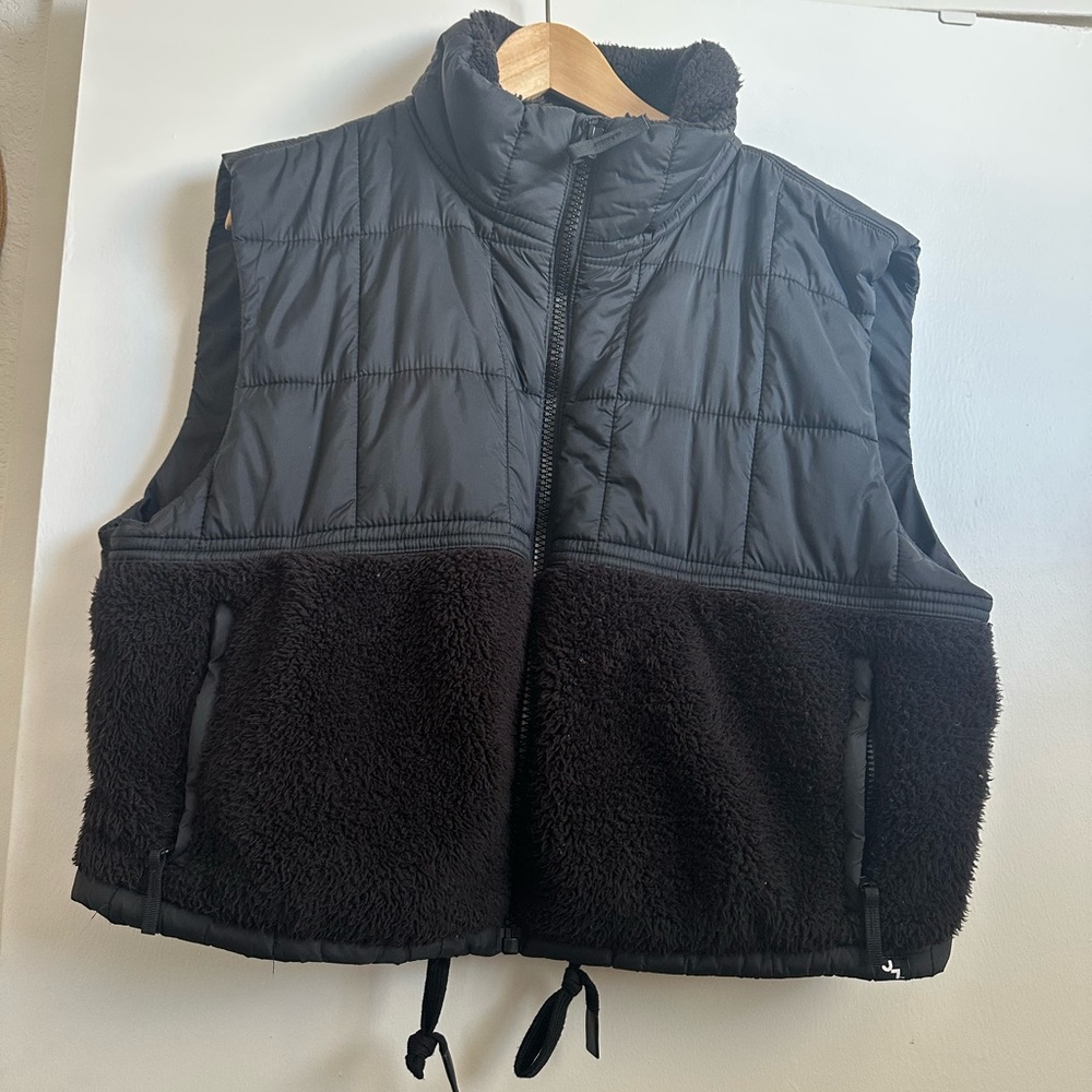 Women's JoyLab Black Puffer Nylon Vest